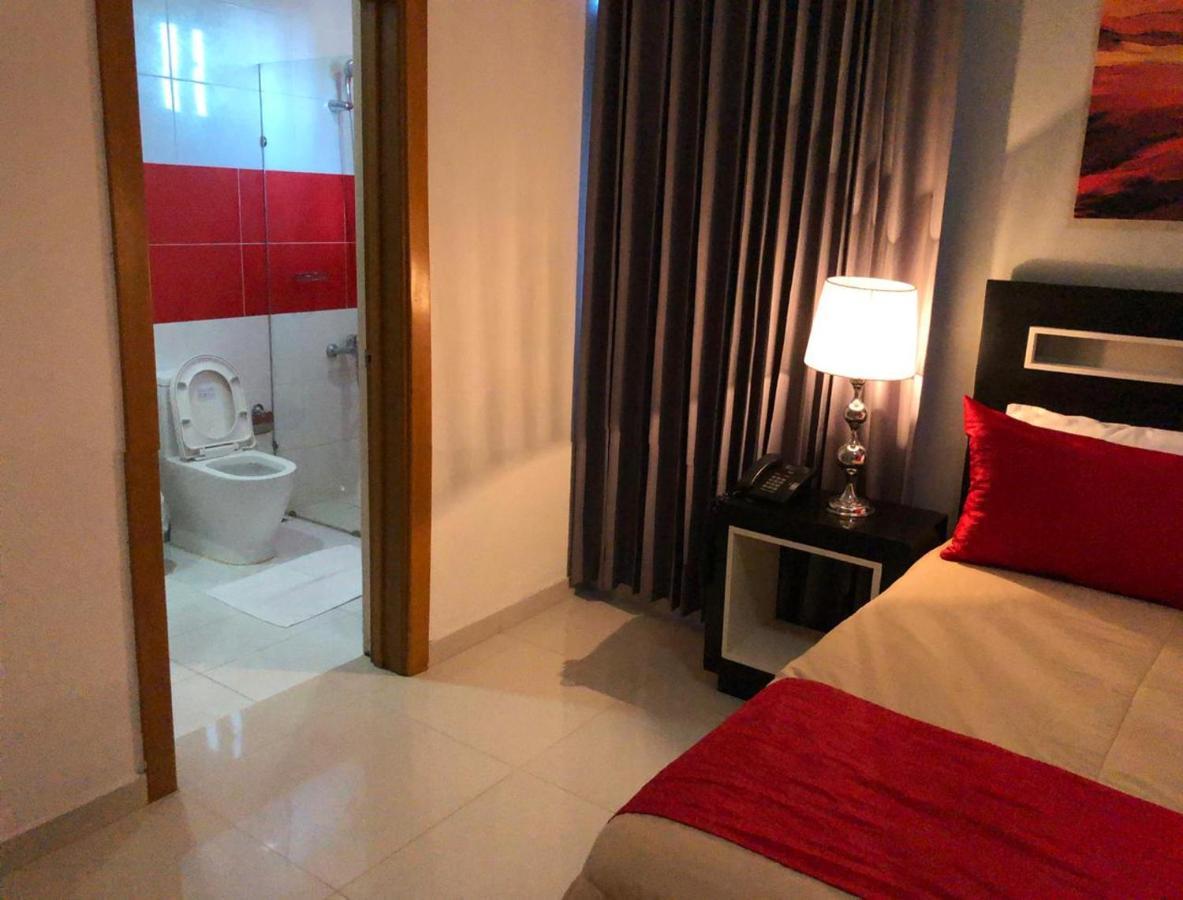 Dpravia Hotel Srl Bani Exterior photo